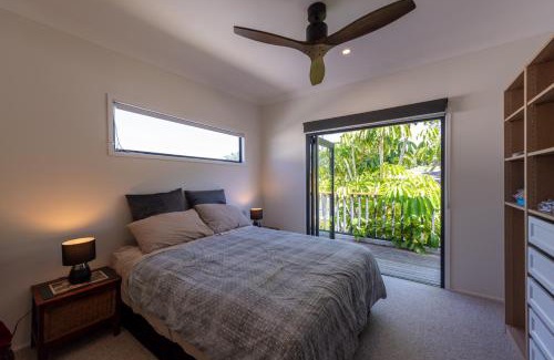 Tumbi Umbi House | Central Coast-Spacious House 5 minutes drive to beach