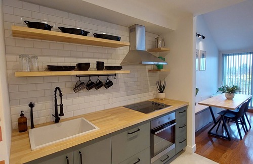 Magog Condo | Central & Cozy Lakeview condo within walking distance of Lake Memphremagog.