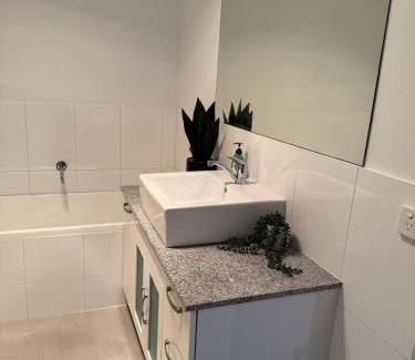 Golden Square House | Central Deluxe Escape