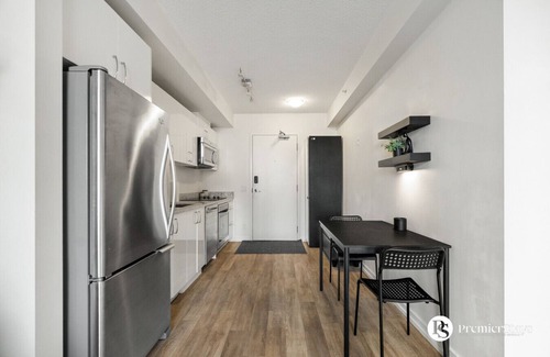 East Village Apartment | Central DT » King Bed » Near Library » Fitness Centre #7