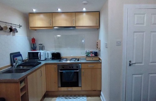 Laurieston Apartment | Central Edinburgh Flat Sleep 6, Minutes from old town