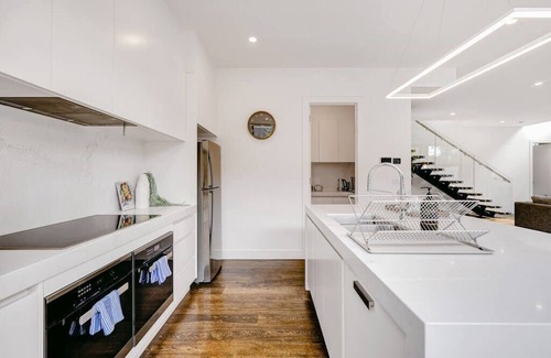 Camberwell House | Central House located in the heart of Camberwell*