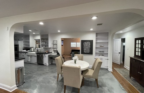 Spring Branch East House | Central location and great for families