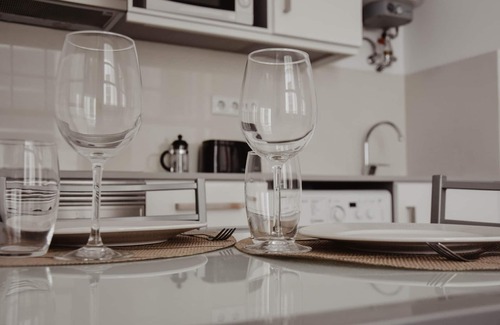 Coimbra City Centre Apartment | Central, modern and bright apartment (self check in)