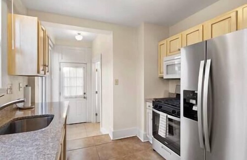 Oakmont House | Central Oakmont Oasis