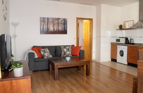 Distrito Centro Apartment | Central penthouse with terrace, parking, A /C, wifi, next to the town hall.
