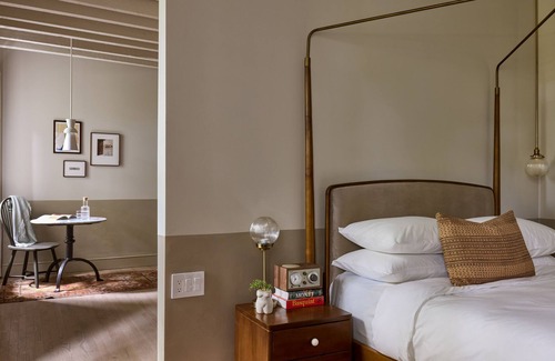 Fishtown Hotel | Central Philly Charm with Urban Style - 4 Spacious One BR Suites at Anna & Bel