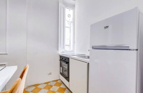 Rione III Colonna Apartment | Central Rome Apartment Near Piazza del Popolon
