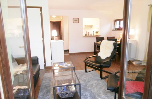 Chamonix City Centre Apartment | Central, Spacious, Modern, 2 balconies, view of Mt Blanc, parking