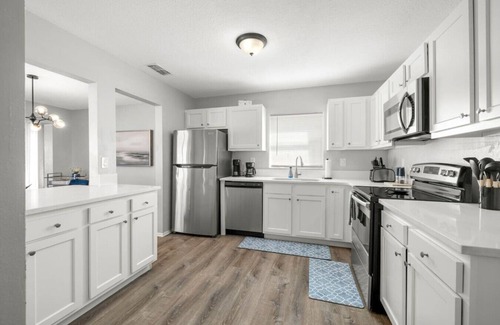Seminole House | Central St Pete | Pool, Gameroom
