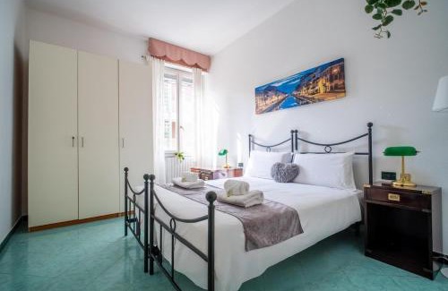 Centro Direzionale Apartment | Central Station-Porta Nuova Pet Friendly 4 pax Chek in H24
