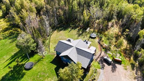 Thunder Bay Apartment | Central Thunder Bay Retreat
