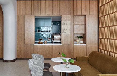 Midtown West Hotel | Central Times Square Hotel Suite – Your Gateway to NYC Landmarks