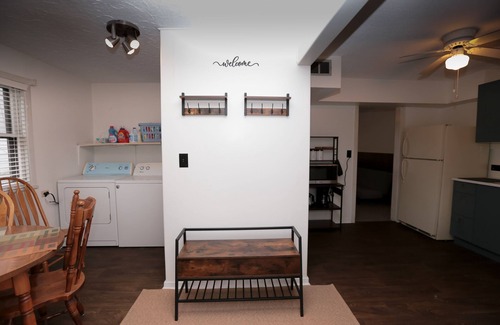 Westland House | Central to both Detroit and Ann Arbor. Just 10 Minutes to Detroit Airport.