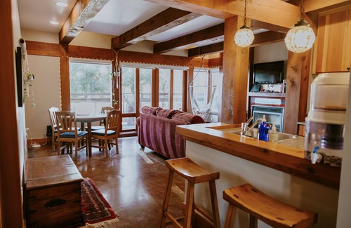Ucluelet Condo | Central ukee ocean view condo