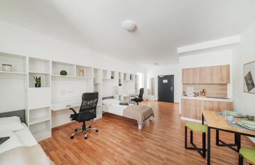 Wiener Neustadt Apartment | Central Urban Studio