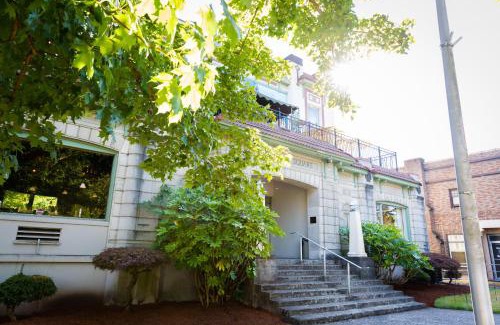 Centralia Hotel | Centralia Square Grand Ballroom and Vintage Hotel