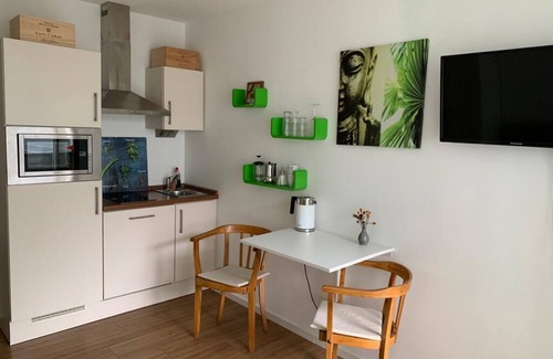 City Centre Regensburg Apartment | Centrally located apartment (20 sqm) with underfloor heating and balcony