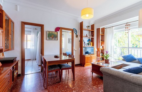 Los Remedios Apartment | Centrally located apartment in Seville (Triana - Los Remedios) with WiFi, AC and Parking