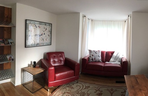 Wellington Cottage | Centrally Located Cottage in Wellington