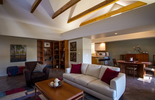 Campus Farm House | Centrally Located Contemporary Home.