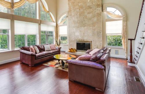 Mainland House | Centrally Located Family Home with Pool