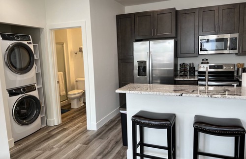 Franklin to the Fort Apartment | Centrally located, newly remodeled apartment - Unit C