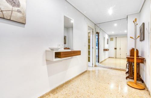 Ruzafa Apartment | Centrally located temporary, very spacious Pataconabluerentals