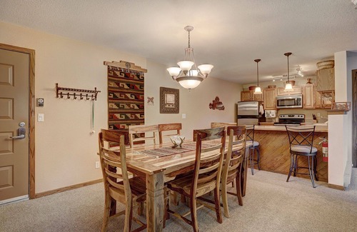 Mountain House Condo | Centrally Located/Walk to Lifts/Pool and Hot Tub Access/Private Patio