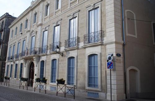 Beziers City Centre Apartment | CENTRE HISTORIQUE T3 DUPLEX PARKING Gratuit