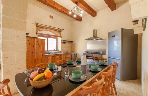 Kercem House | Centre Island Gozitan Farmhouse & Pool, Kercem Gozo, Malta