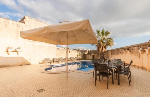 Kercem House | Centre Island Gozitan Farmhouse & Pool - Happy Rentals