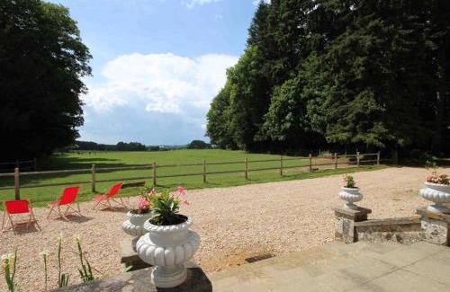 Bellavilliers House | Château élégant avec grand parc, animaux, cheminée, jeux, et tout confort dans le Perche - FR-1-497-102