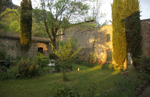 Saint-Paul-de-Fenouillet Bed & Breakfast | Château de Peyralade