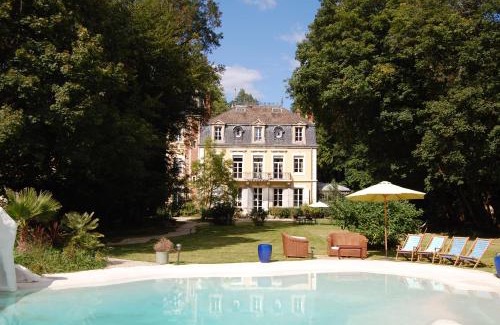 Chatenoy-le-Royal Bed & Breakfast | Château de Corcelle - Chambres et table d'hôtes