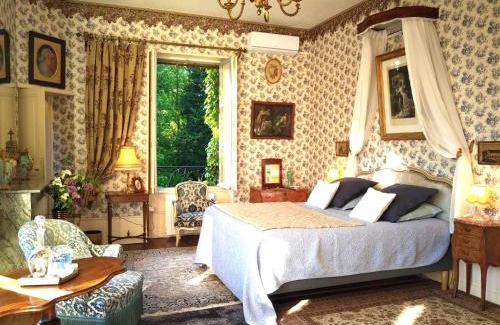 Saint-Remy-de-Chargnat Bed & Breakfast | Château de la Vernède, la Grande Vernède