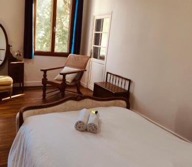 Serrieres-en-Chautagne Bed & Breakfast | Château de Fortis