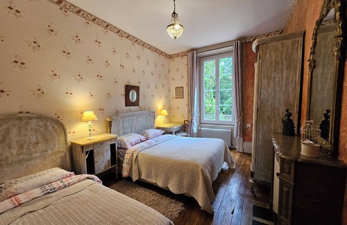 Lezoux House | Château de Montsablé