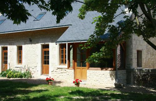 Neuille House | Château de Salvert - 4 Gîtes - 32 personnes