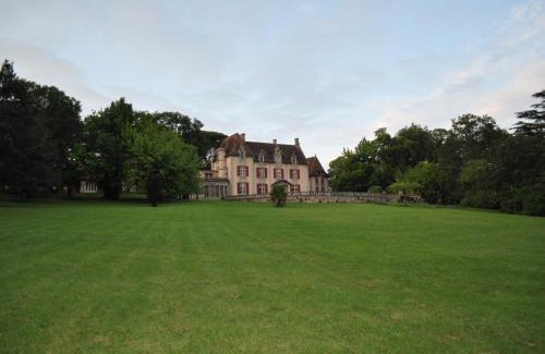 Clairac House | Château Logis de Roche