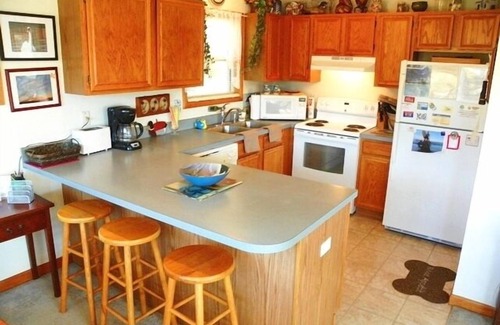 Colington Harbour House | CH101- Waterfront with 3 BRs, Community Pool, Tennis Courts, Soundfront Beach