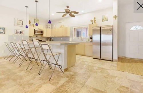 Bennett's Harbour House | Charming 4-bedroom beach house with AC, WiFi in lovely Benett's Harbour.