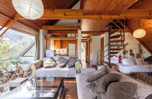 San Martin de Valdeiglesias Ski Chalet | Chalet 'Casa De Cuento' with private pool, private terrace and Wi-Fi