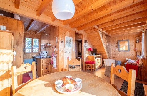 Saint-Laurent-en-Grandvaux Ski Chalet | Chalet L’Embellie - Chalet avec piscine partagée