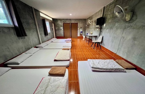 Phitsanulok Hotel | Chalalai Resort Kham Chanot