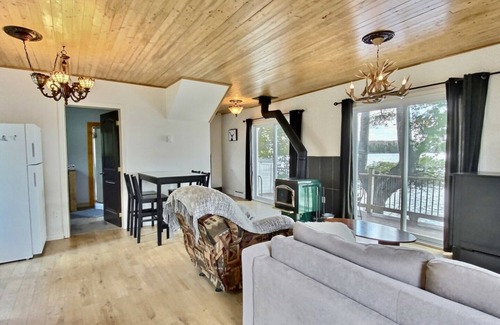 Adstock Ski Chalet | Chalet à Louer au Bord de L'eau - Lac du Huit