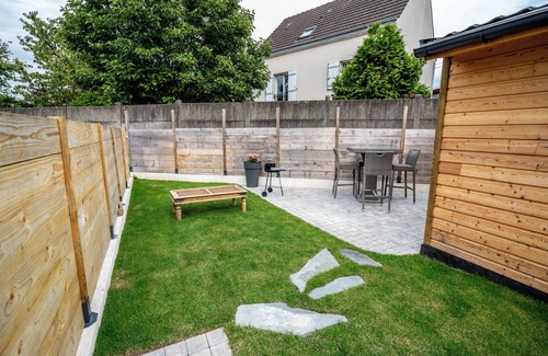 Bellevue Condo | Chalet 10min from Parc des Expositions and 15min from Roissy