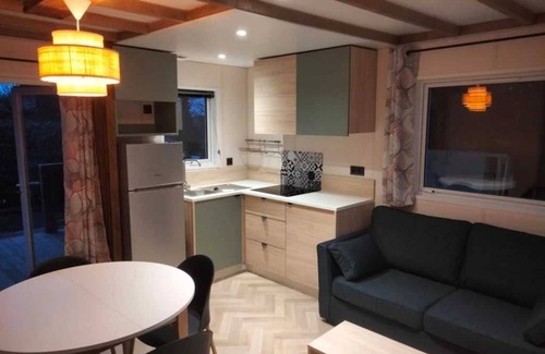 Pouldreuzic Ski Chalet | Chalet 3 étoiles - Piscine - ccaaaed