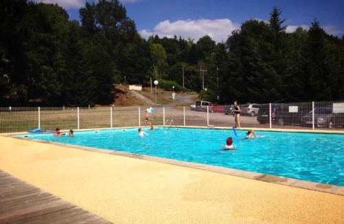 Correze Ski Chalet | Chalet 3 étoiles - Piscine - eeid0f