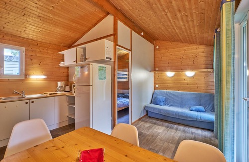 Mens Ski Chalet | Chalet "5 Personnes 301" with Shared Pool & Shared Terrace